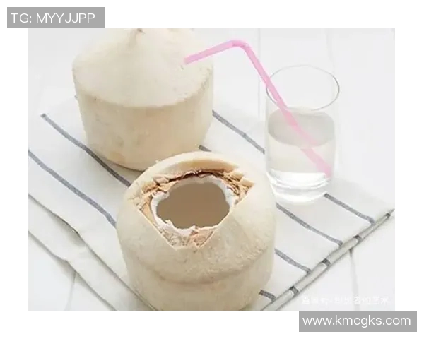 椰子壳足球:球星用大自然的馈赠挑战传统运动的极限 椰子壳足球:球星用大自然的馈赠挑战传统运动的极限