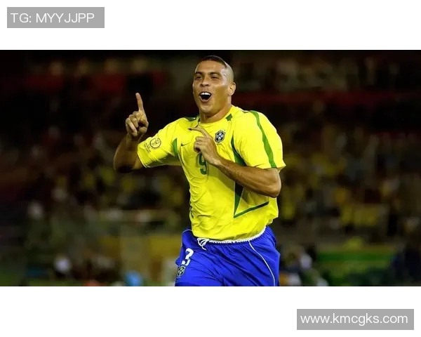 足球十大感人球星榜单：那些用行动打动人心的传奇人物